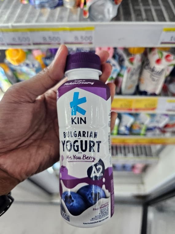 KIN Bulgarian Yogurt Be You Berry